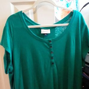 NWOT Universal Thread t-shirt